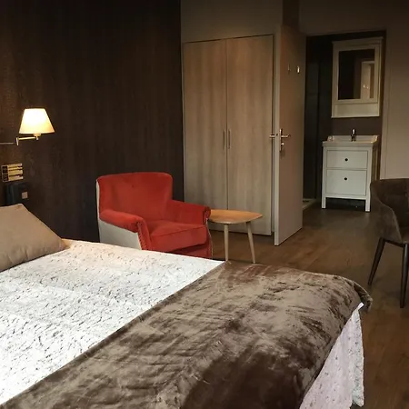Du Commerce Hotel