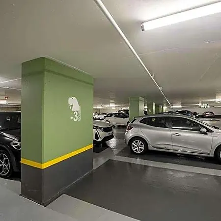 Du Commerce Szálloda 3*