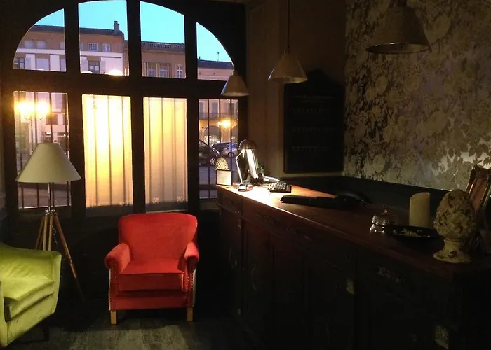 Du Commerce Отель 3*