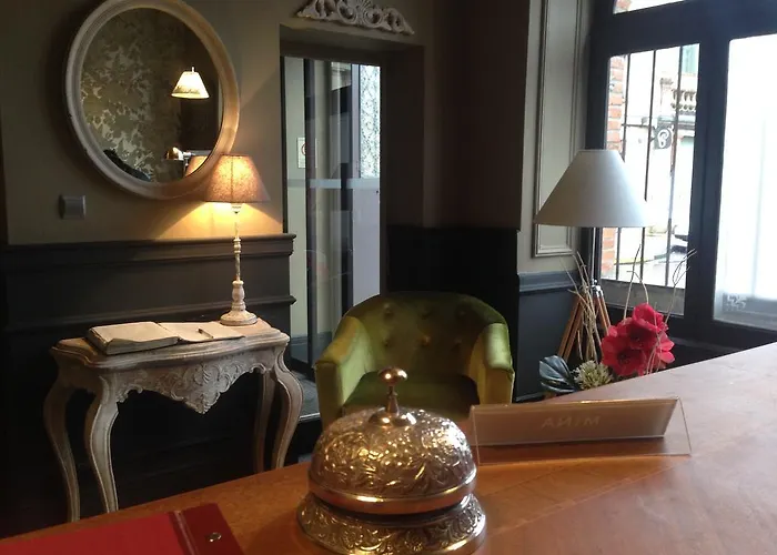 Du Commerce Отель 3*